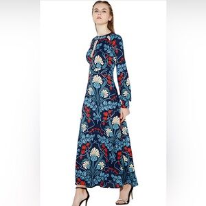 Floral dress by Haoduoyi